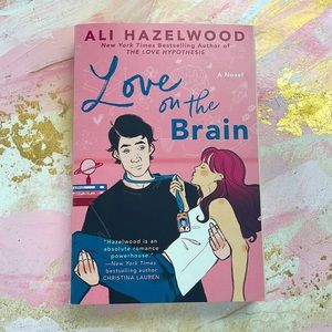 Book Love On The Brain/ Ali Hazelwood